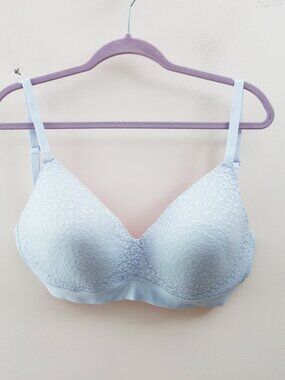 VS PINK Wear Everywhere Lightly Lined Blue Lace Leopard Bra 36DDD NWOT!